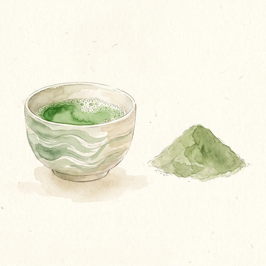 Dos cuencos de matcha en polvo lado a lado, uno de un verde esmeralda vibrante (ceremonial) y otro de un verde más apagado (culinario)