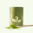Lata de Oji Matcha ceremonial 30g con chashaku de bambu y matcha en polvo